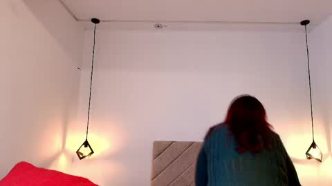  V I C T O R I A   online show from 15, 5, 2026