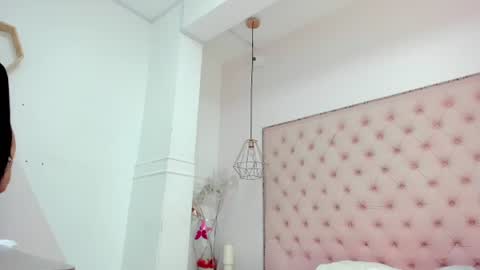 victoria_kitt online show from 18, 6, 2026