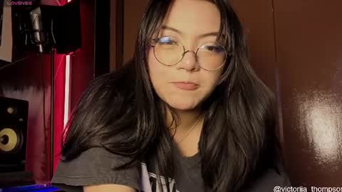 victoriia_thompson online show from 20, 6, 2026