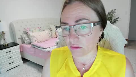 Ukrainian-woman online show from 17, 6, 2026