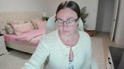 Ukrainian-woman online show from 18, 6, 2026