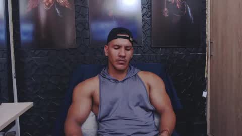 Snapshot of viktorherrera chatting on 19, 5, 2026 Viktor Herrera online show from 19, 5, 2026