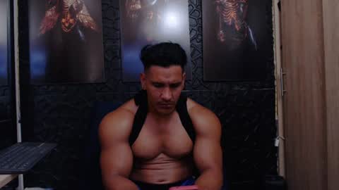 Snapshot of viktorherrera chatting on 10, 6, 2026 Viktor Herrera online show from 10, 6, 2026