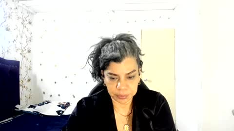 VIKY ADAMS online show from 25, 6, 2026