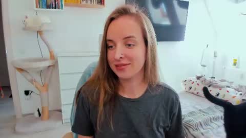 Violet online show from 22, 6, 2026