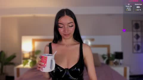Violeta  online show from 19, 6, 2026