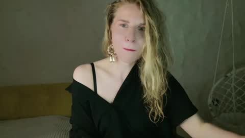 Violet  next stream December 6 online show from 7, 6, 2026