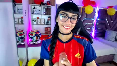 Violet online show from 21, 6, 2026