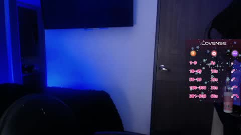 Snapshot of violett_hottie chatting on 10, 6, 2026 violett Independent model online show from 10, 6, 2026