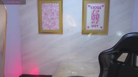 Snapshot of violetta_jhonson_v chatting on 18, 6, 2026 Violetta online show from 18, 6, 2026