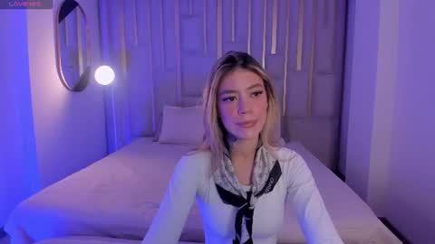 Violett  online show from 24, 6, 2026