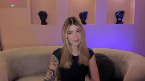 Violett  online show from 30, 6, 2026