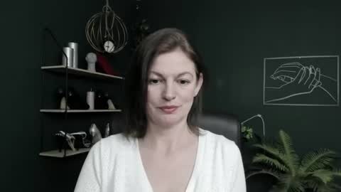 Vivian online show from 15, 6, 2026