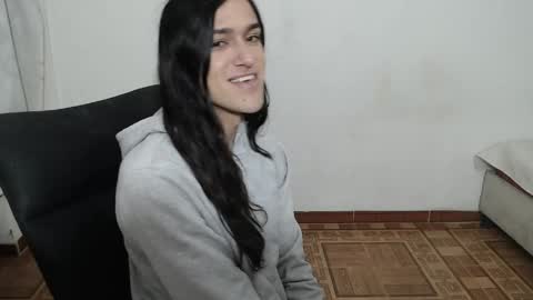 instagram Viviana73215 online show from 8, 6, 2026