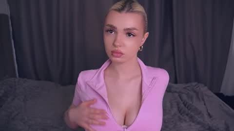 Nelly and Mari online show from 21, 6, 2026