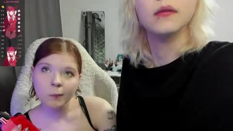 Snapshot of vivy_ chatting on 17, 4, 2026 chatur babes online show from 17, 4, 2026