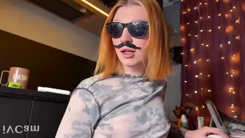 ILONA A week goal new laptop online show from 18, 6, 2026