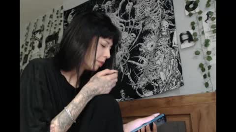 Snapshot of wavy_nights chatting on 29, 5, 2026 Mina online show from 29, 5, 2026