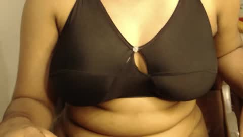 Snapshot of webshowxxx chatting on 30, 3, 2026 mina online show from 30, 3, 2026