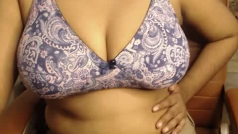 Snapshot of webshowxxx chatting on 12, 4, 2026 mina online show from 12, 4, 2026