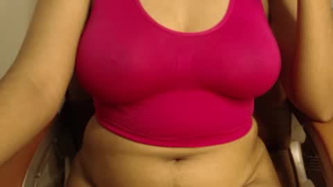 Snapshot of webshowxxx chatting on 13, 4, 2026 mina online show from 13, 4, 2026