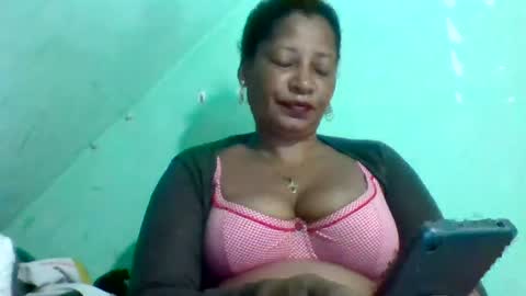 Snapshot of wharda chatting on 18, 6, 2026 wharda online show from 18, 6, 2026