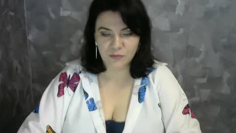 white__queen_ online show from 22, 7, 2026