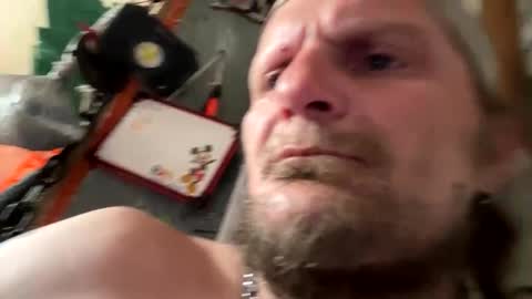 whiteboyinathong online show from 26, 5, 2026