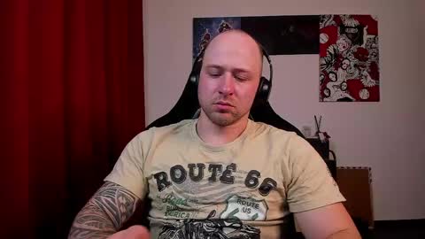Snapshot of why_you_so_serious chatting on 22, 5, 2026 VI online show from 22, 5, 2026