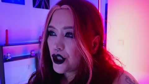 Laura  online show from 21, 6, 2026