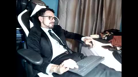 Wizarest online show from 7, 2, 2025