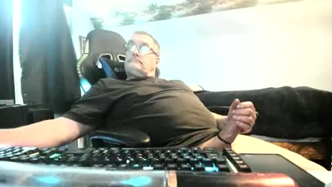 Snapshot of wowsers2022 chatting on 7, 4, 2026 wowsers2022 online show from 7, 4, 2026