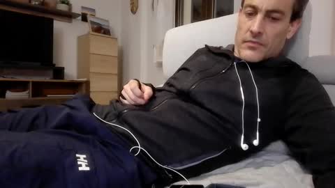 xalegarmax online show from 10, 5, 2026