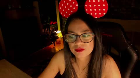 Snapshot of xlaracroftx chatting on 14, 5, 2026 Lara online show from 14, 5, 2026