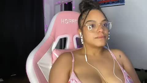 xStarGazingx online show from 20, 6, 2026