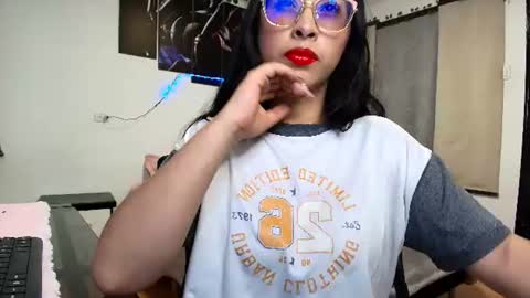 yesie_hot2 online show from 12, 6, 2026
