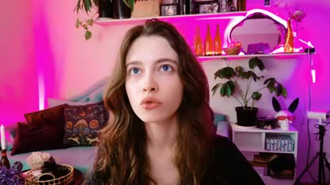 yoka_paradoxxx online show from 20, 5, 2026