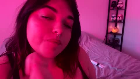 Your Lexi rose  online show from 17, 6, 2026