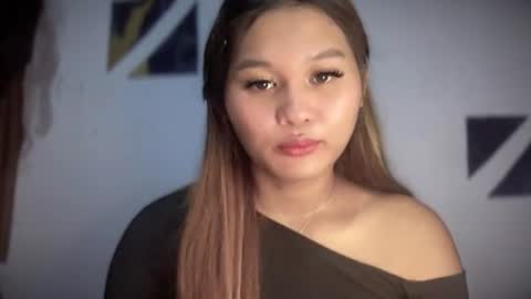 yoursweetgirl_zia online show from 18, 6, 2026