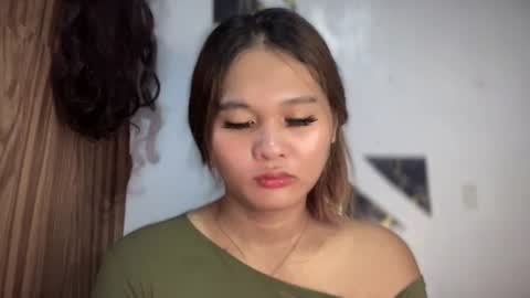 yoursweetgirl_zia online show from 23, 6, 2026