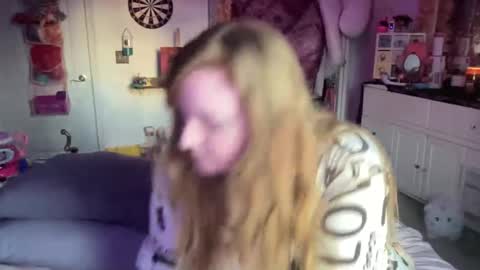 yourthickgingergoddess online show from 10, 3, 2025