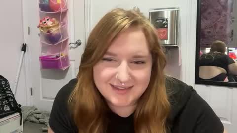 yourthickgingergoddess online show from 3, 11, 2025