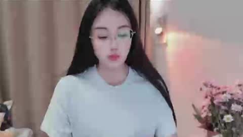 YunEr online show from 12, 6, 2026