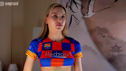Snapshot of yungtessa chatting on 15, 6, 2026 Tessa online show from 15, 6, 2026
