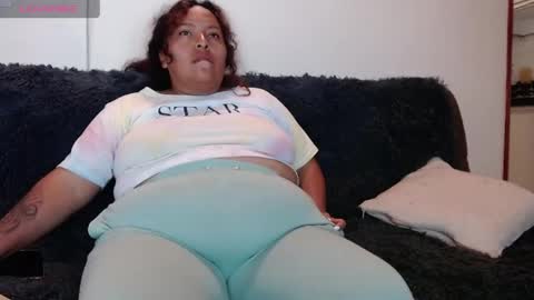 Snapshot of yvonn_jlove chatting on 9, 6, 2026 yvonn online show from 9, 6, 2026