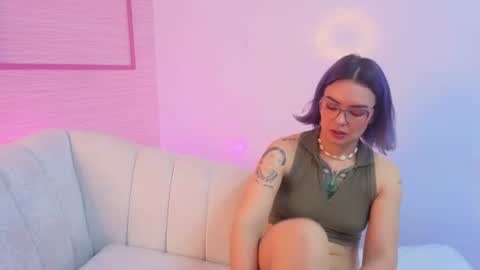 Isabella online show from 18, 6, 2026