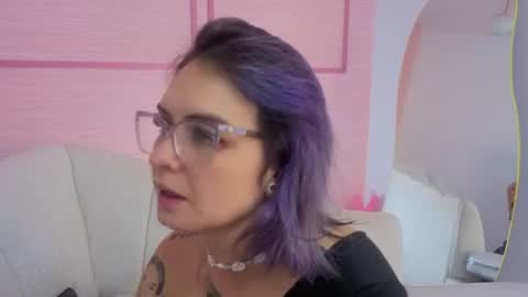 Isabella online show from 22, 6, 2026