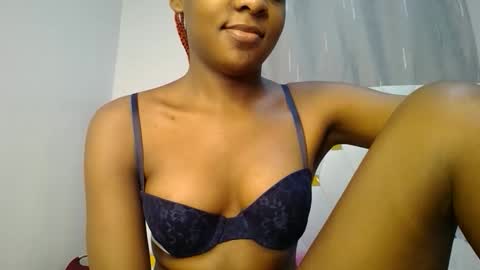 Snapshot of zariah011 chatting on 2, 6, 2026 zariah online show from 2, 6, 2026