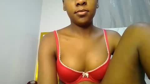 Snapshot of zariah011 chatting on 4, 6, 2026 zariah online show from 4, 6, 2026