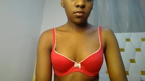 Snapshot of zariah011 chatting on 15, 6, 2026 zariah online show from 15, 6, 2026